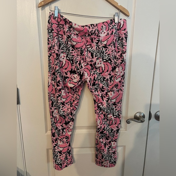 Lilly Pulitzer Luxletic Weekender Crop Leggings Hanging With My Boo Pandas XL - Picture 5 of 6